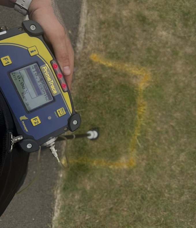 HUBB Group engineer conducting non-destructive leak detection in Mayfair
